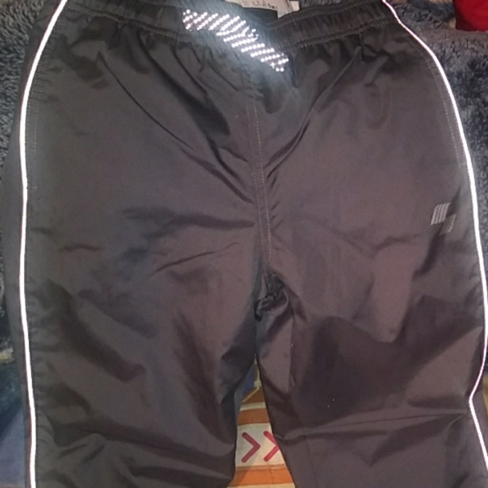 Sweats - Picture 3 of 4